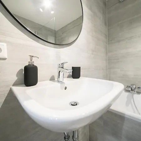 71 Qm - 3 Bedroom - Apartment Düsseldorf