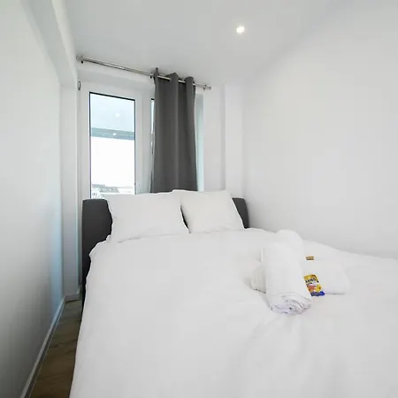 71 Qm - 3 Bedroom - * Dusseldorf